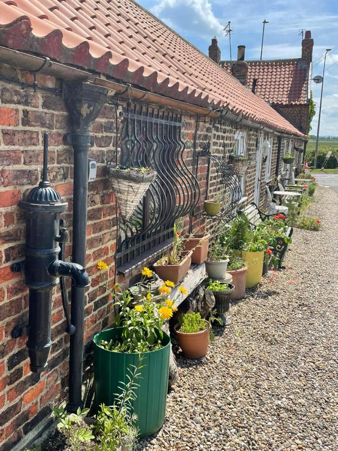 Yarm Cottages Sleeping 12 Kirklevington Экстерьер фото